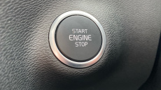 Volvo XC40 2.0 B3P Ultra Dark 5dr Auto Petrol Estate